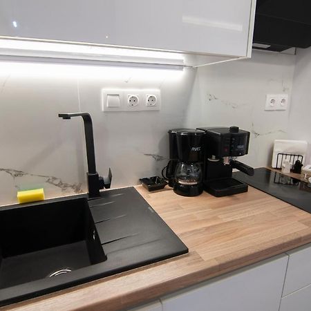 Cozy Modern Studiο _ Near The Center Of Athens Appartement Buitenkant foto
